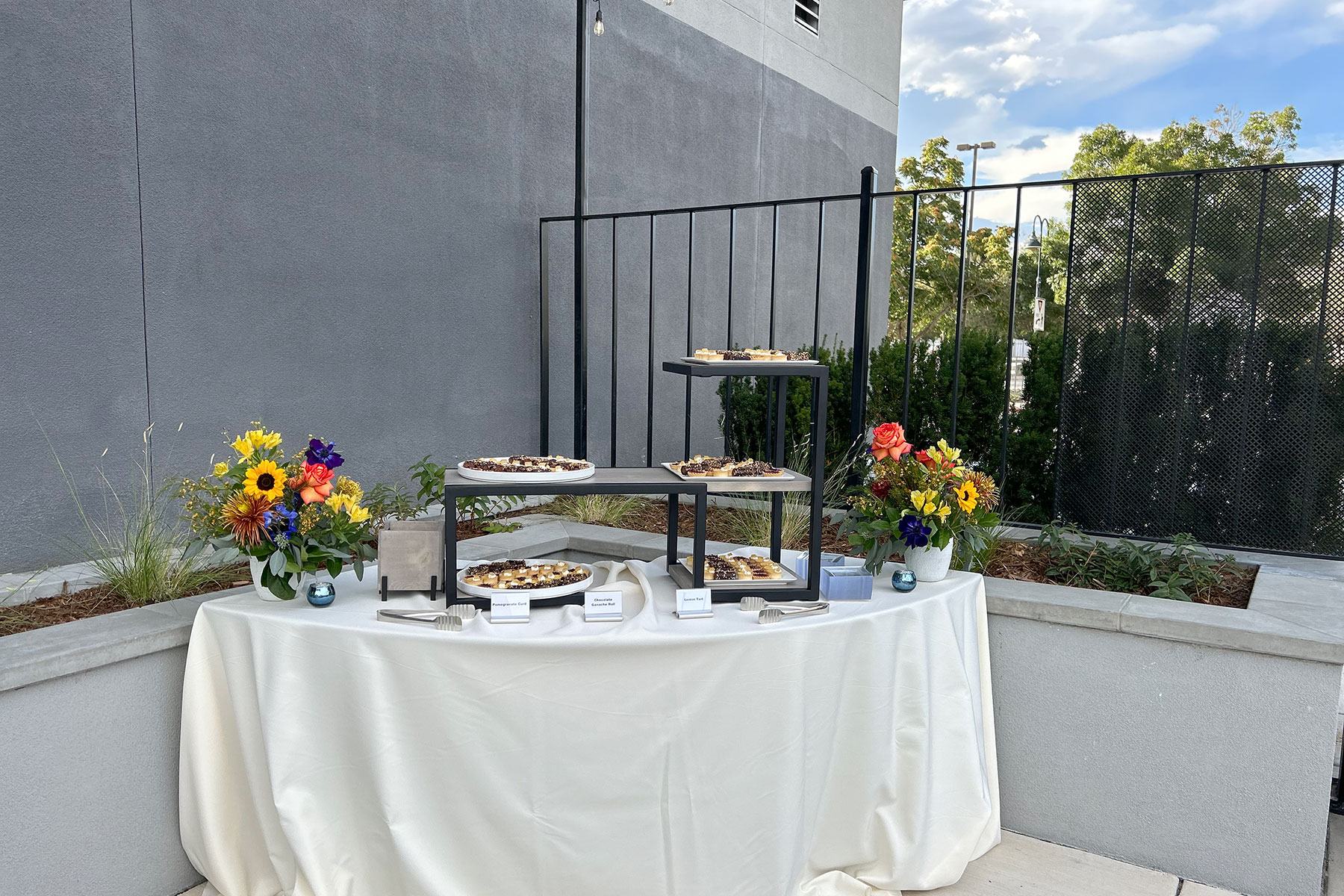 The Patio at Hanna's Table
